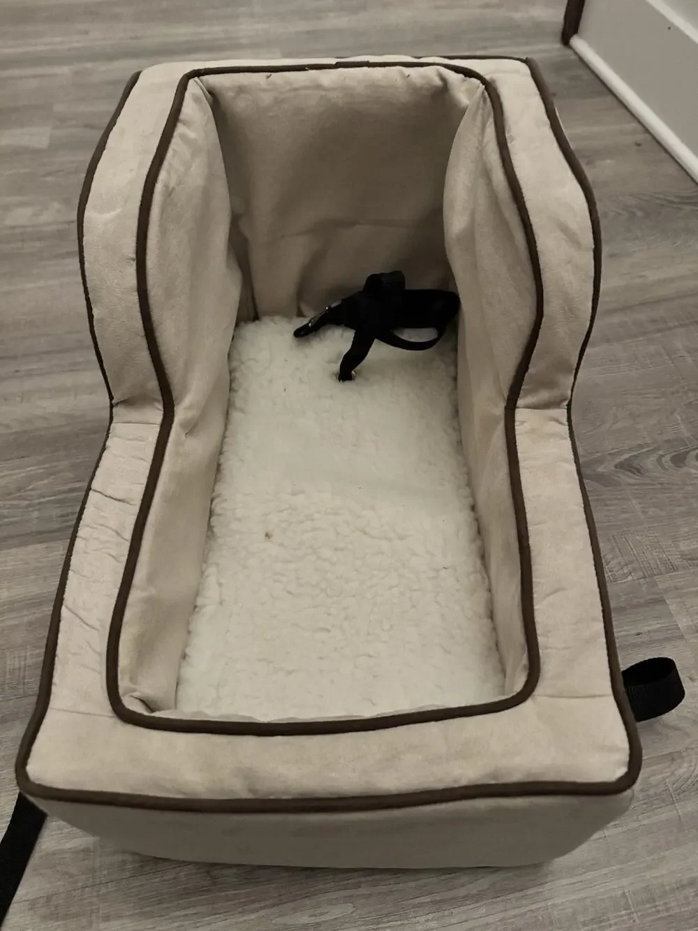 Large Dog Cat Booster Seat for Car Soft Plush Travel Bed w Safety Tether Beige